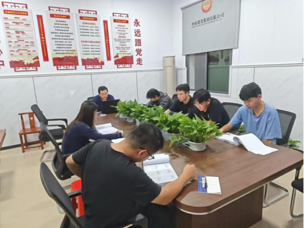 强化人才技能  锻造企业未来 ——桂郴高速项目部青年“充电蓄能” 正当时